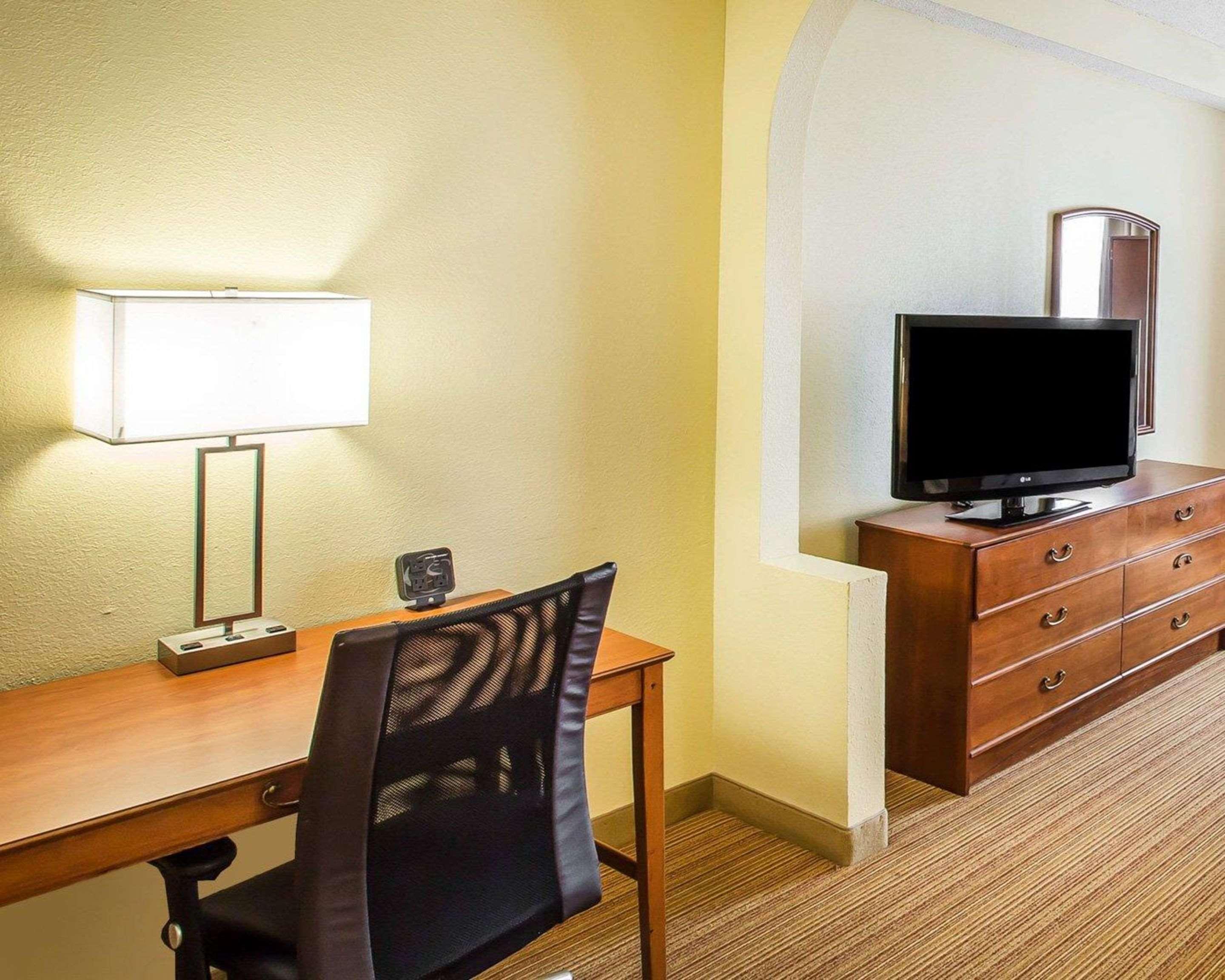 Comfort Suites Anderson-Clemson Exterior foto